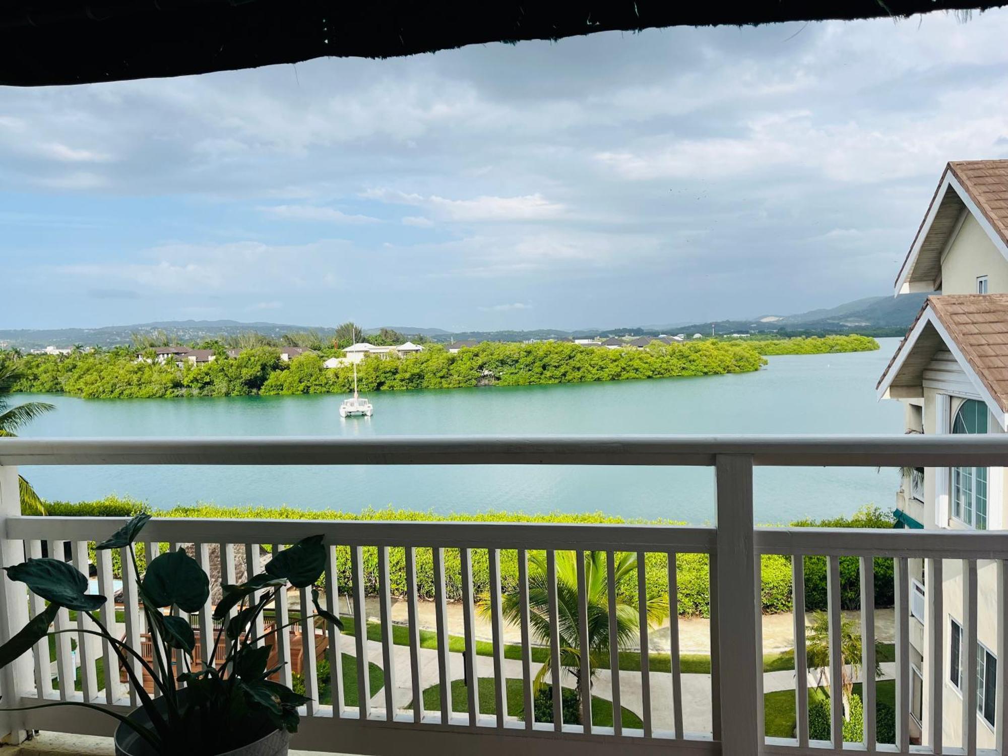 Luxury Apartments And Rooms,The Lagoons Μοντέγκο Μπέυ Εξωτερικό φωτογραφία